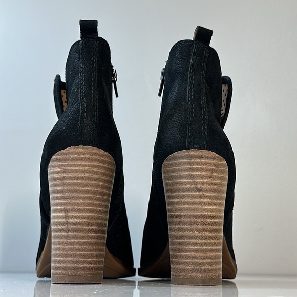 Lucky Brand Lakmen Booties Peep Toe Stacked Heel Size 7.5 - Picture 4 of 15